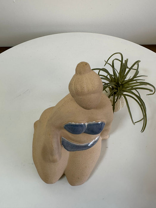 Ladyglow Seaside Sitting Ceramic Ornament