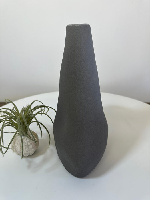 Stem Bud Vase, Dark Grey, Ceramic